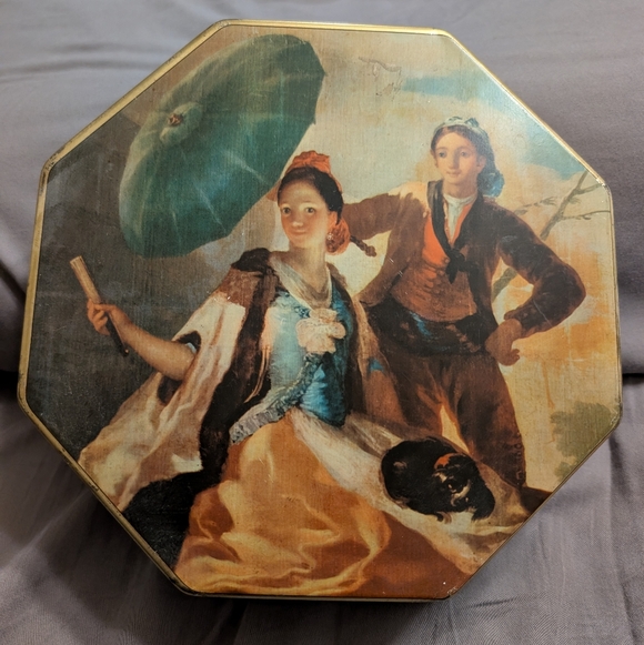 peak frean Other - Vintage Peak Frean Octagonal Decorative Tin